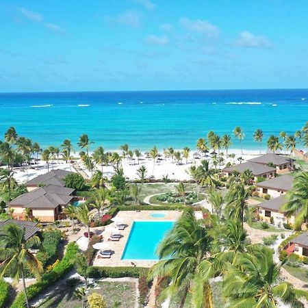 The Sands Beach Resort Бвейю Екстер'єр фото