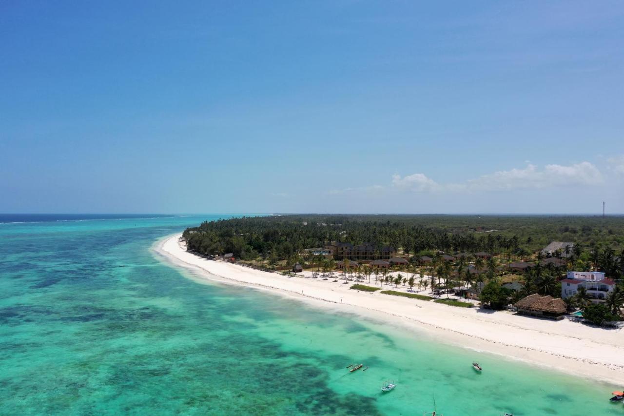 The Sands Beach Resort Бвейю Екстер'єр фото