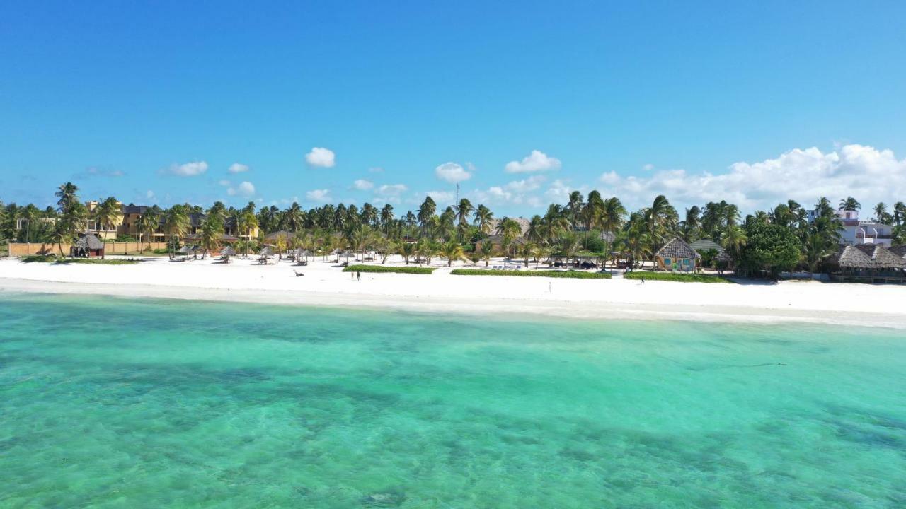 The Sands Beach Resort Бвейю Екстер'єр фото